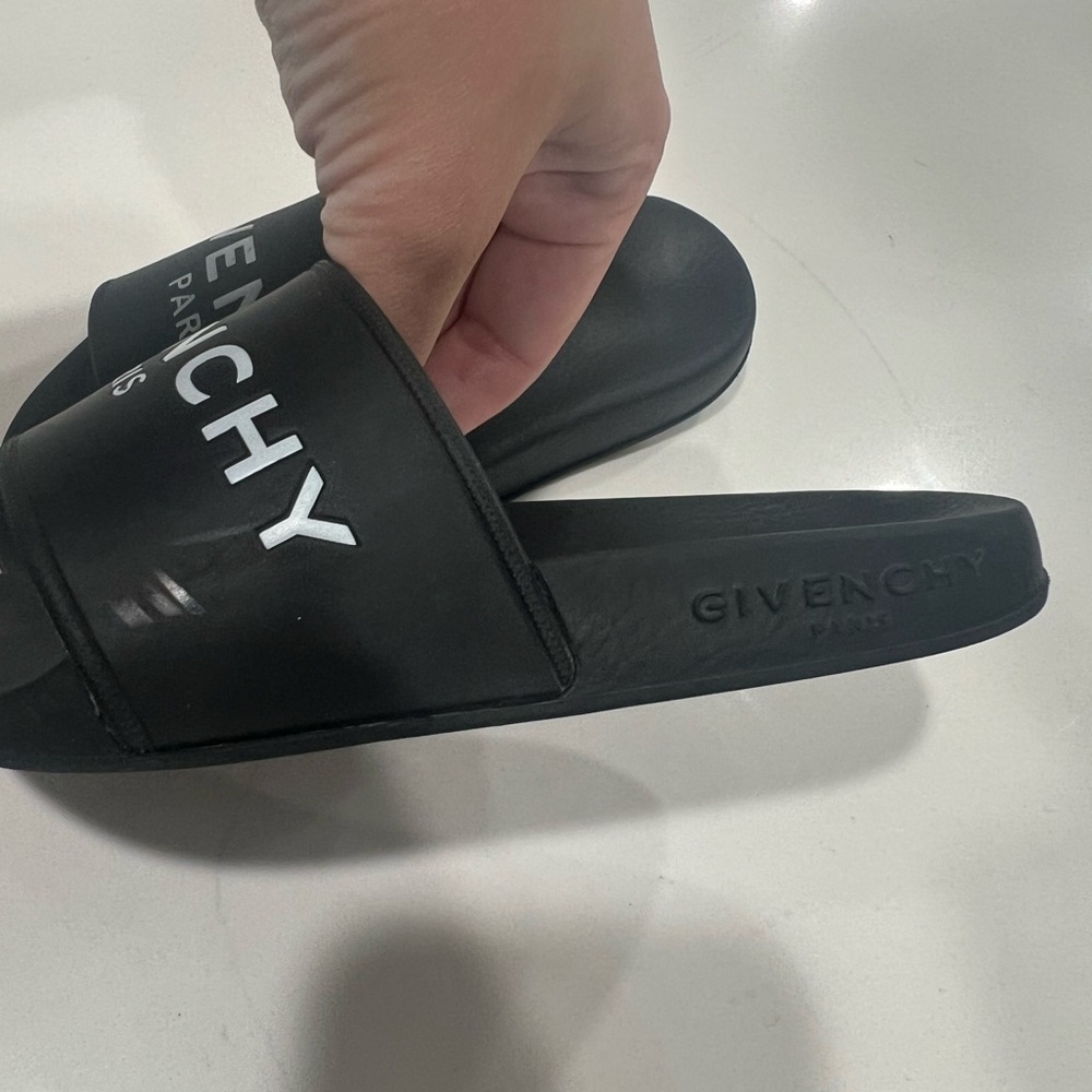 Givenchy slides - Picture 3 of 4